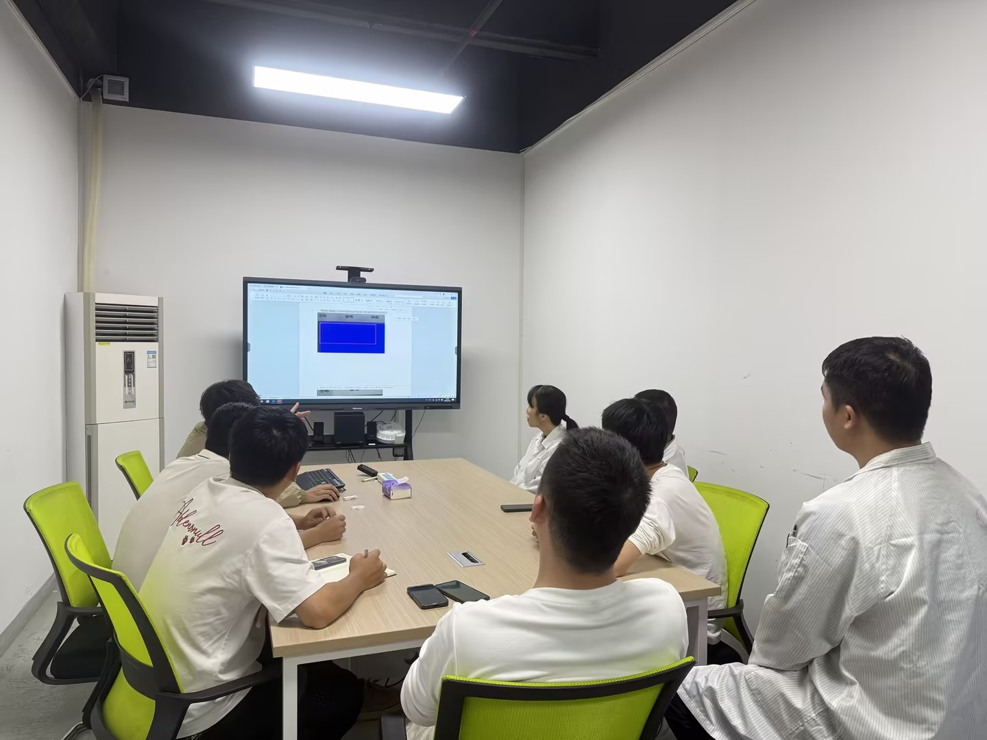 深入一線，匠心服務(wù) --開(kāi)展新產(chǎn)品專項(xiàng)講解與工具應(yīng)用實(shí)操